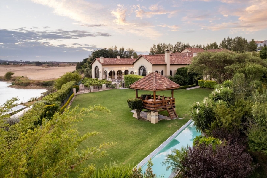 5 Bedroom Property for Sale in Winelands Western Cape
